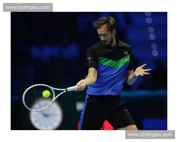 ATP年终总决赛：顶级网球高手争锋，谁能登顶世界之巅